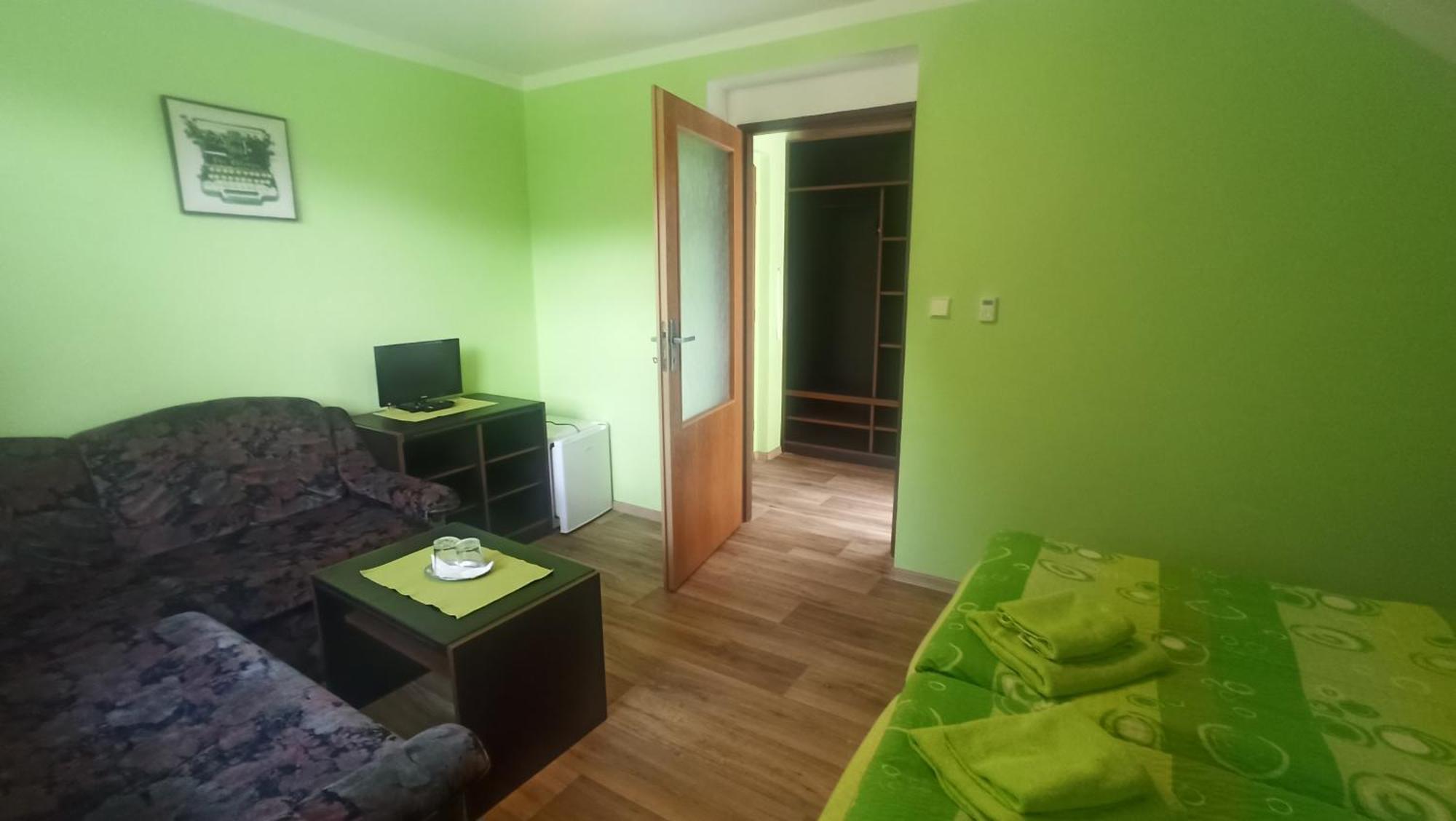 Penzion U Kostela Mlaka Экстерьер фото